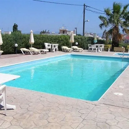 Holidays Aparthotel 2*